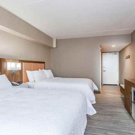 Hampton Inn & Suites Kittery-Portsmouth Экстерьер фото