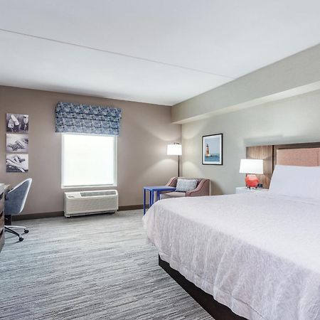 Hampton Inn & Suites Kittery-Portsmouth Экстерьер фото