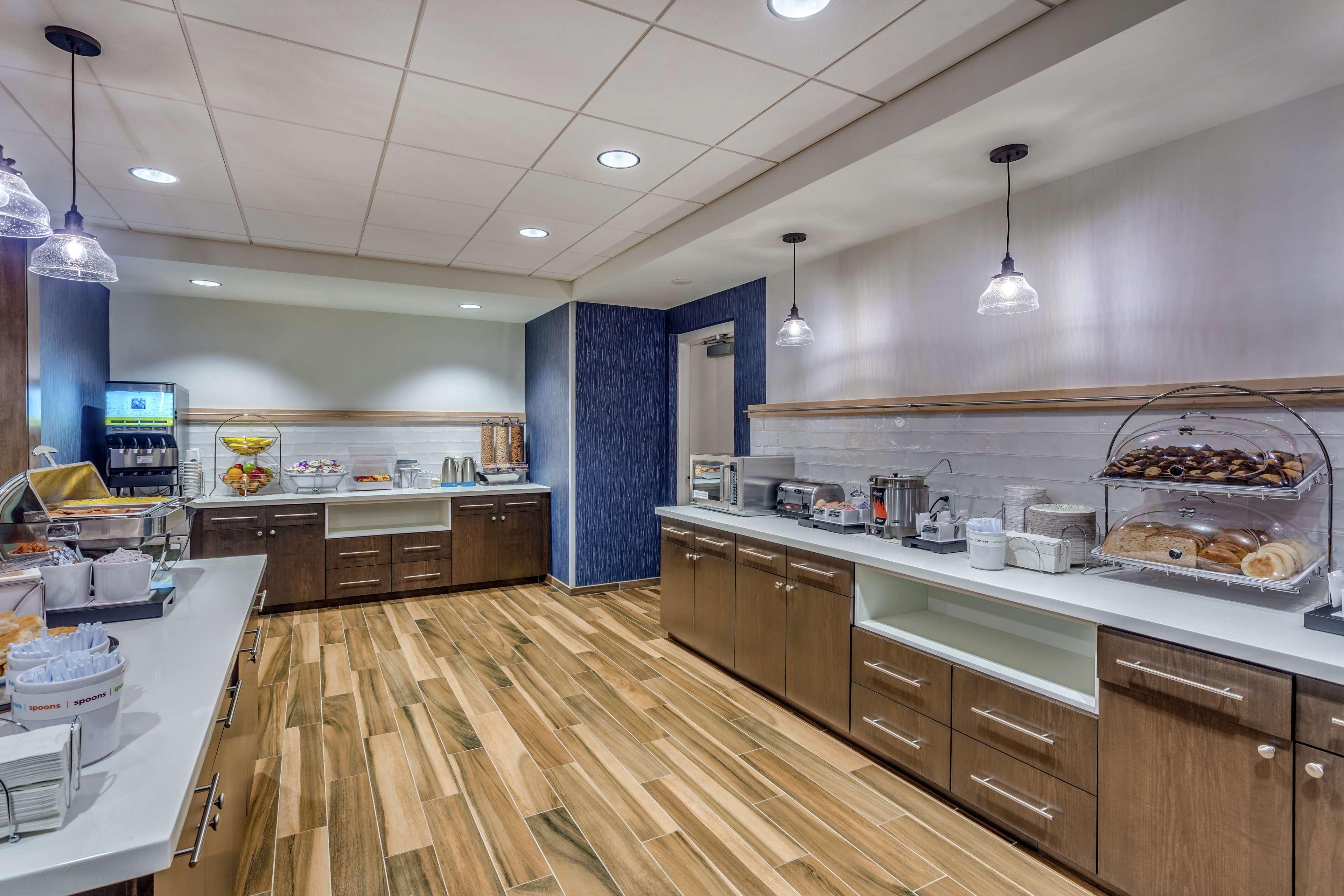 Hampton Inn & Suites Kittery-Portsmouth Экстерьер фото