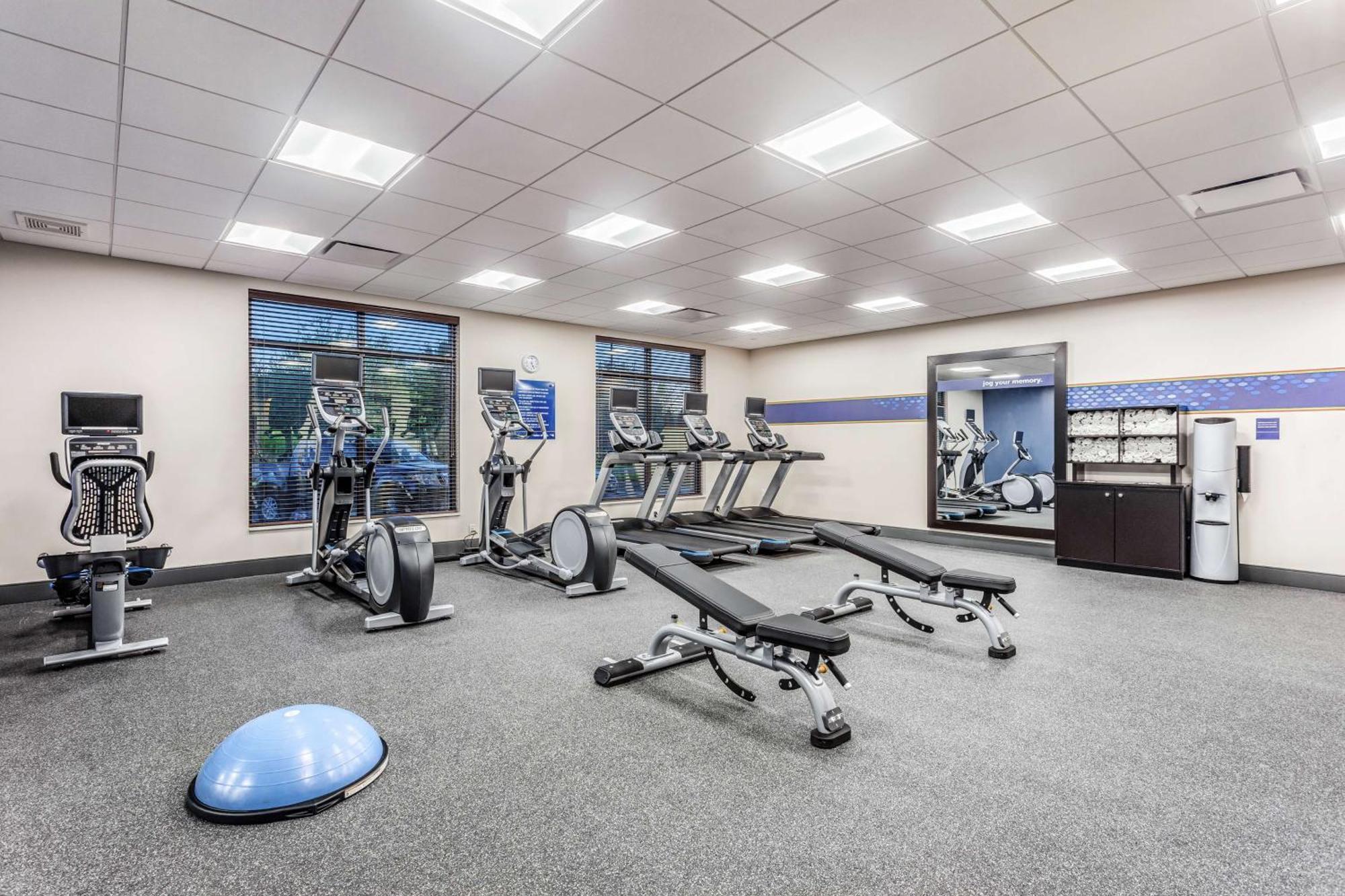 Hampton Inn & Suites Kittery-Portsmouth Экстерьер фото